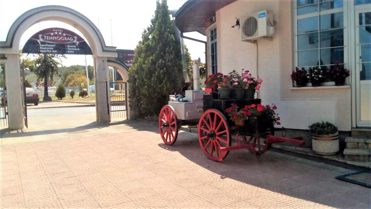 Hotel Tehnograd Kraljevo Exterior photo